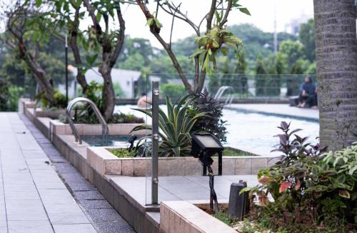 Grogol Utara Apartment | Trivana Pool View 3BR Senayan
