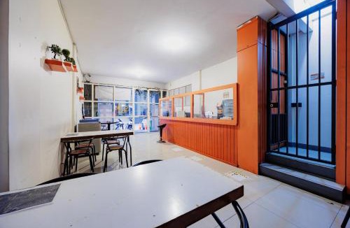 Cibaduyut Hotel | Hotel C18 at Cibaduyut Mitra RedDoorz