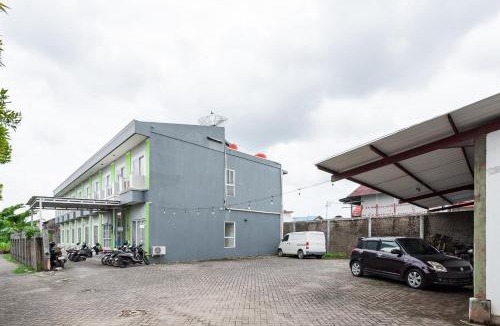 Banjarmasin House | Urbanview Hotel AVA Banjarmasin by RedDoorz