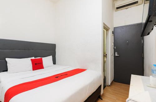 Sunter House | RedDoorz Plus @ Danau Sunter Utara
