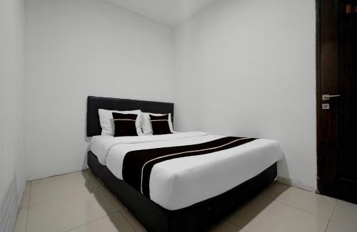 Cimahi Hotel | Hotel O near Politeknik Negeri Bandung formerly Frank House