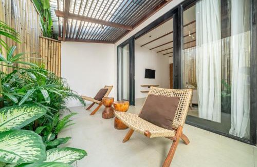 Penestanan Villa | Udara Villa by EVDEkimi - Pool Escape with Spacious Patio & Open-Air Bath