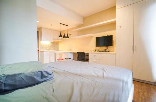 Depok Apartment | Student Park 738 by We Stay