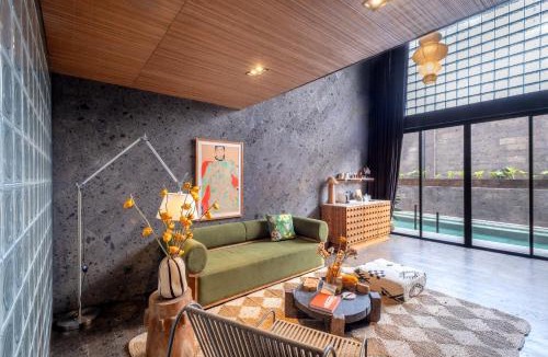 Batu Bolong Hotel | The Lima Ocean Suites Pererenan
