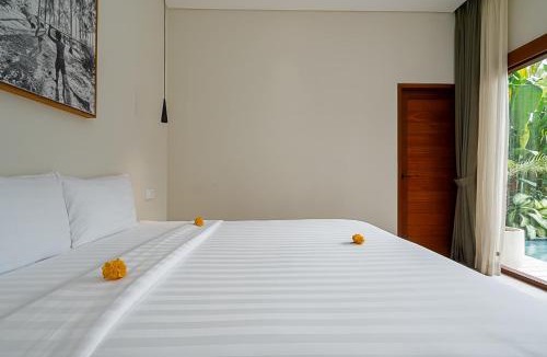 Beraban House | Villa Solaluna - Luxury 3BR with Pool near Nyanyi Beach & Luna Beach Club