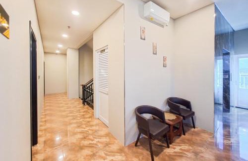 Padang Hotel | RedDoorz Plus Syariah at Lotus Residence