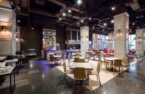 Old Jakarta Hotel | Sparks Life Jakarta, ARTOTEL Curated