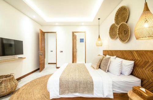 Berawa Villa | Seaside Luxury 4BR Villa, 400m to Finns, Canggu