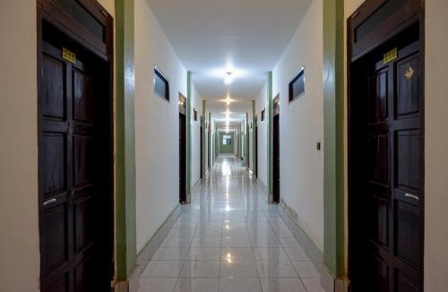 Kendari Hotel | RedDoorz Syariah @ Hotel Wisma Indonesia Kendari