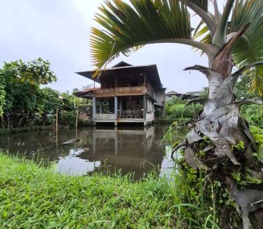 Tomohon House | Talaga Tomohon Home Stay and Fishing Pond