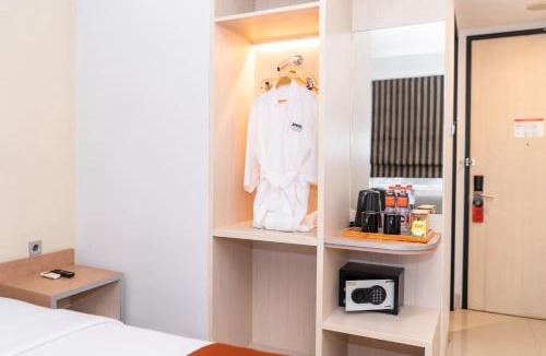 Sukabumi Hotel | Sparks Odeon Sukabumi, ARTOTEL Curated