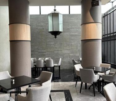 Semarang Hotel | Nusatu by ARTOTEL - Semarang
