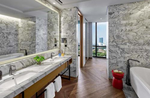 Sudirman Central Business District Hotel | 25hours Hotel Jakarta The Oddbird