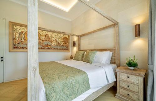 Kediri Villa | 818 Villas Elegant Modern Designer Canggu Villas with Rooftop and Ricefield Views