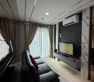 Kesawan Apartment | The Reiz Private Suite, Premium Condo Medan - No Pets Allowed