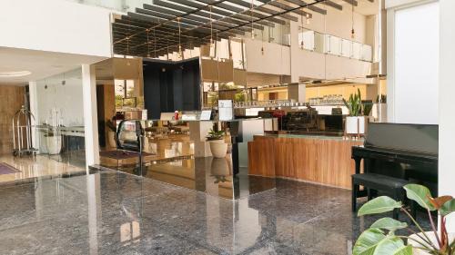 Binong Hotel | Sapphire Sky Hotel Karawaci - sebelumnya Yasmin Hotel Karawaci