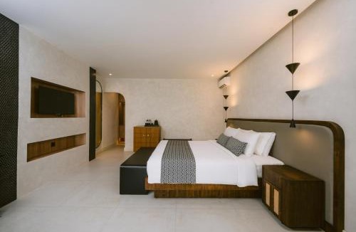 Berawa Hotel | Legong Keraton Beach Hotel