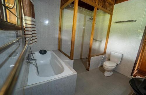 Bohorok House | Sawah Indah View Guesthouse
