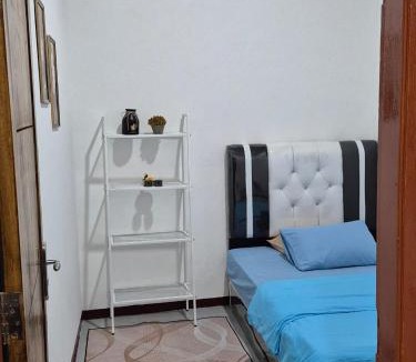 Cikakak Hotel | Hotel daundaun