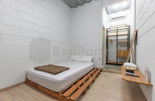Setiabudi Hostel | Manta Living Bandung RedPartner