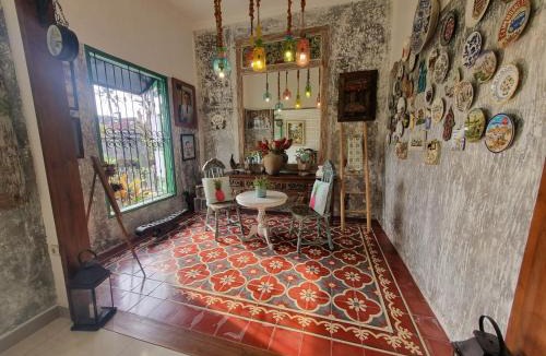 Candi Binangun House | Ngineppo Homestay