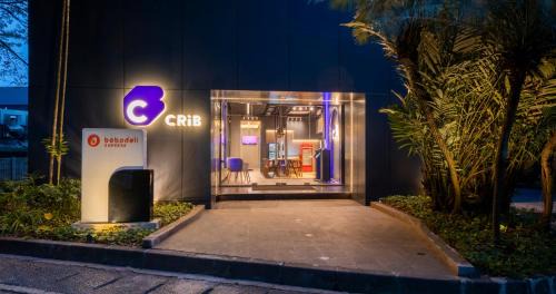 Kuningan Hotel | CRiB by Bobobox, Kuningan, Jakarta