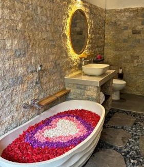 Melayang House | Pis Bolong Ubud Villa
