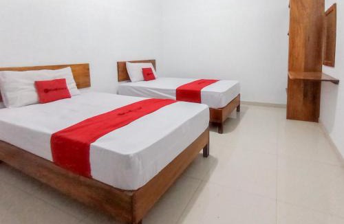 Purwokerto Hotel | RedDoorz Syariah near Universitas Jenderal Soedirman 3