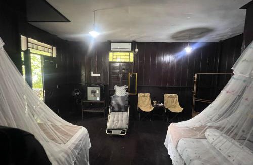 Saprokren Villa | Mamatua N Saleo Villa