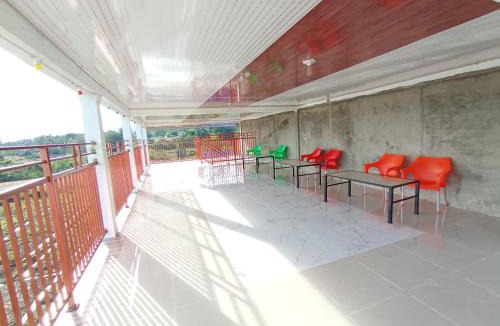 Tuk Tuk Hotel | Unedo penginapan dan homestay