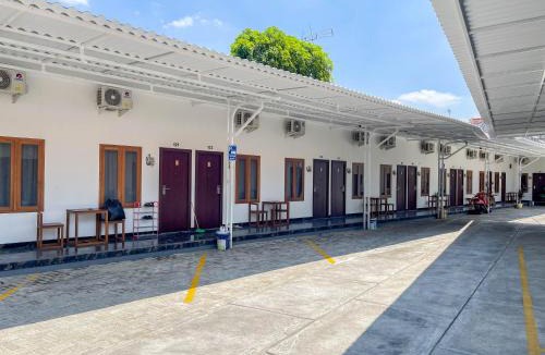 Blora Hotel | RedDoorz Plus near Alun Alun Kota Blora