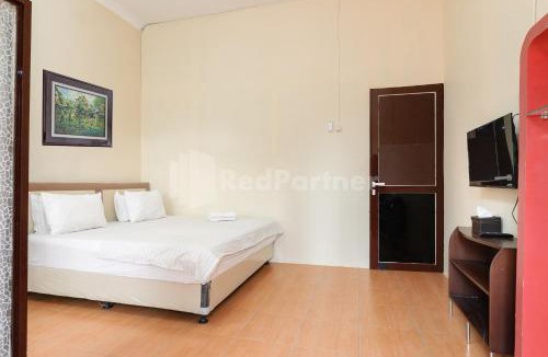 Bekasi Hotel | SR Residence near Mall Ciputra Cibubur Mitra RedDoorz
