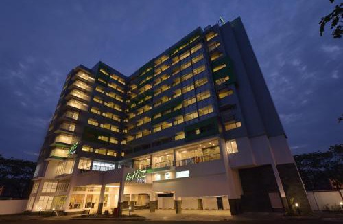 Manado City Centre Hotel | Whiz Prime Hotel Megamas Manado