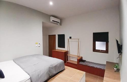 Madiun Hotel | Urbanview House of IKIGAI