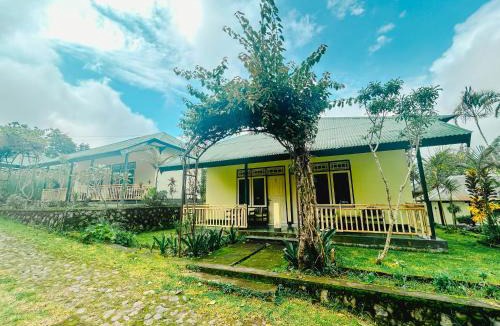 Kecamatan Sembalun House | Lembah Rinjani Villa & Resto Syariah by ecommerceloka