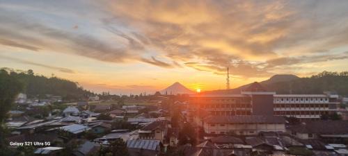 Bajawa Hotel | Bajawa-Roo Hotel