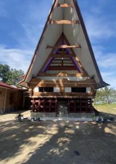 Ambarita House | the Aljulens Homestay