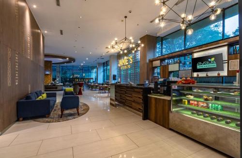 Cikarang Hotel | Hotel AYOLA Lippo Cikarang