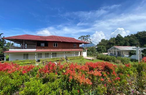 Tomohon House | Super Wonderful 5 bedrooms with Bathroom Villa Marion Tomohon