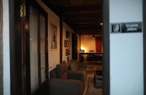 Rinding Batu House | Mama Tia Family Homestay