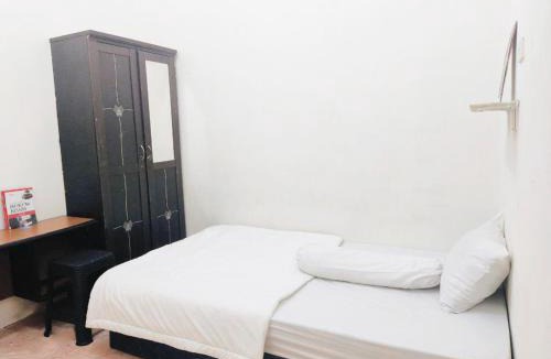 Tanjung Duren Utara House | Kost Griya Hikari by Ecommerceloka