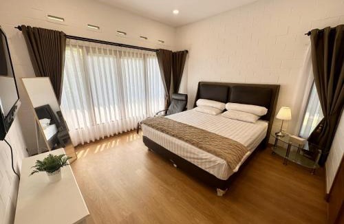 Ciburial House | Villa Putih Le Cordon