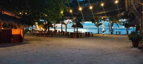 Berakit Cabin | Bintan Brzee Beach in Bintan Island - Bungalow 5