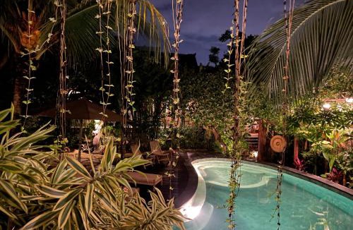 Batu Bolong Cabin | Umakayu Joglo Villa Canggu - Boutique Hotel