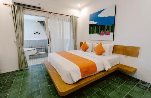 Batubelig Hotel | Brown Feather Batu Belig