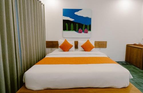 Batubelig Hotel | Brown Feather Batu Belig