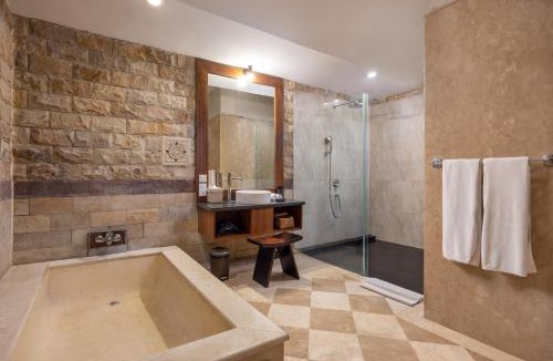 Batu Bolong Hotel | Tapa Tepi Kali Canggu