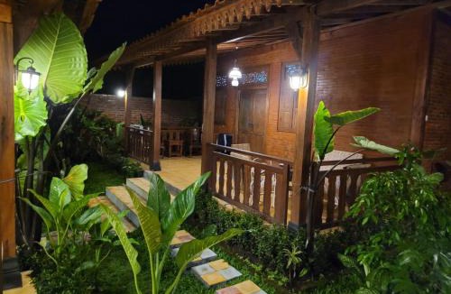 Mendut Hotel | La Tavisa Hotel Borobudur