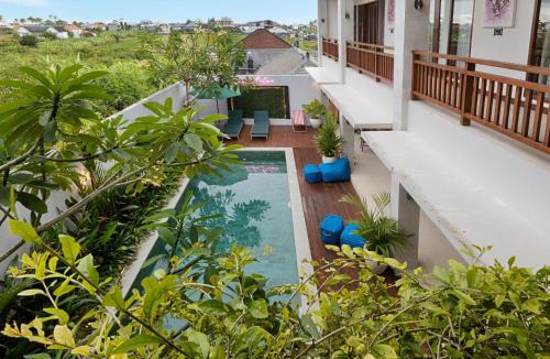 Batu Bolong Hotel | Kubu Belona Canggu