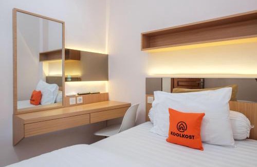 Surakarta Hotel | KoolKost Syariah near Taman Sriwedari Laweyan